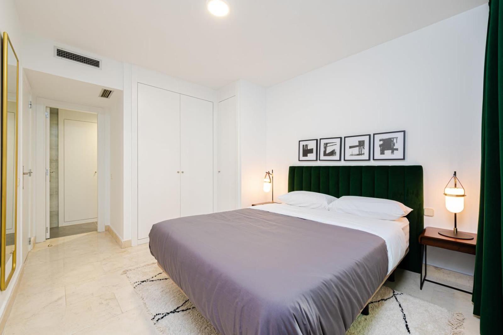Olivos Stylish In Conde Orgaz Apartamento Madrid